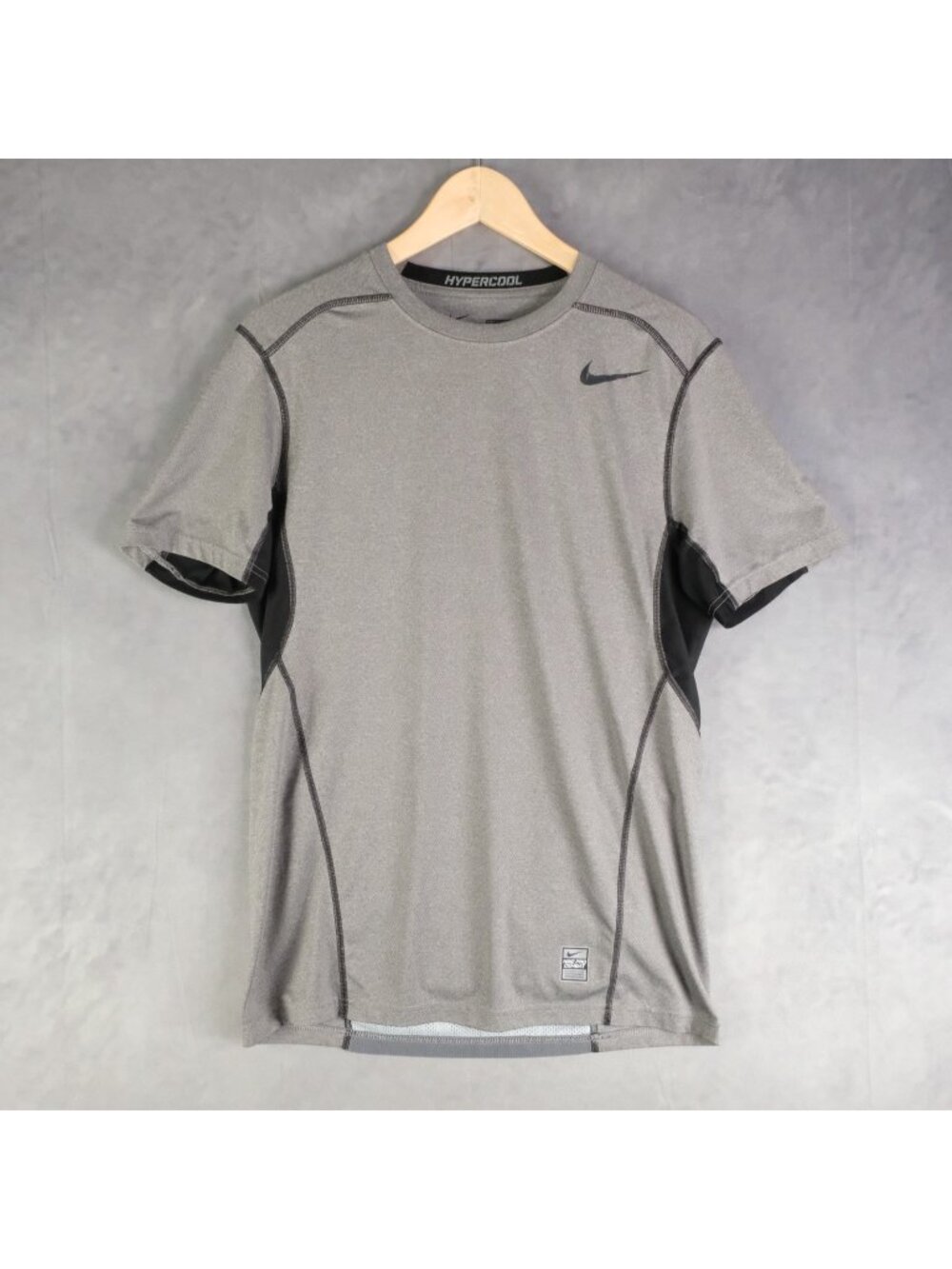 Nike Pro Combat Shirt Mens Medium Gray Black Fitted Dri Fit Athletic Gym Train